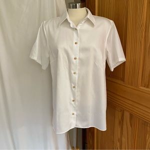 EUC Lands End Women’s M Short Sleeve Performance Twill Shirt in White